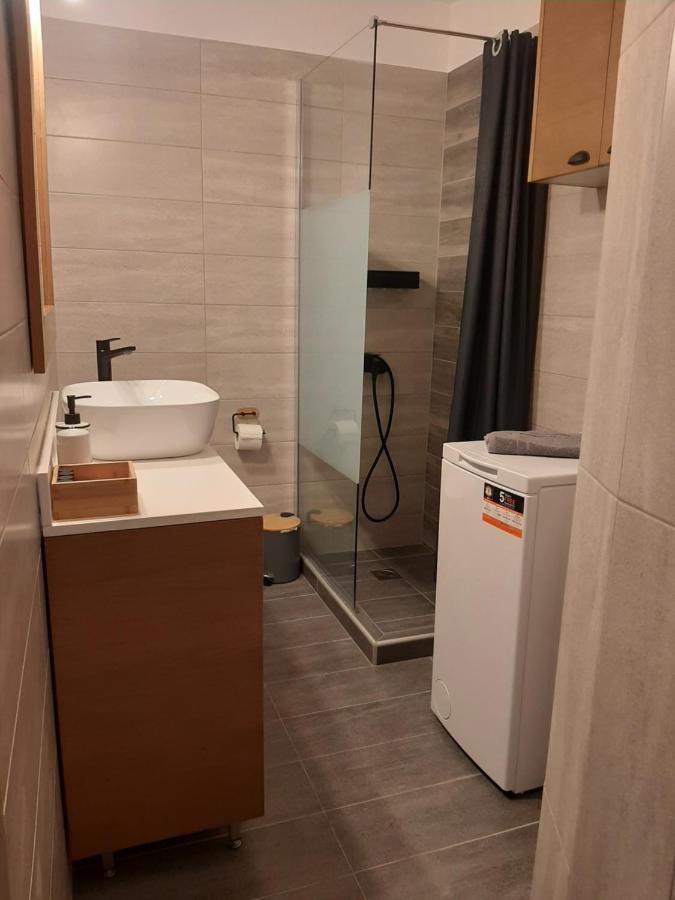 Vintage Apartment In Athens-Zografou Luaran gambar